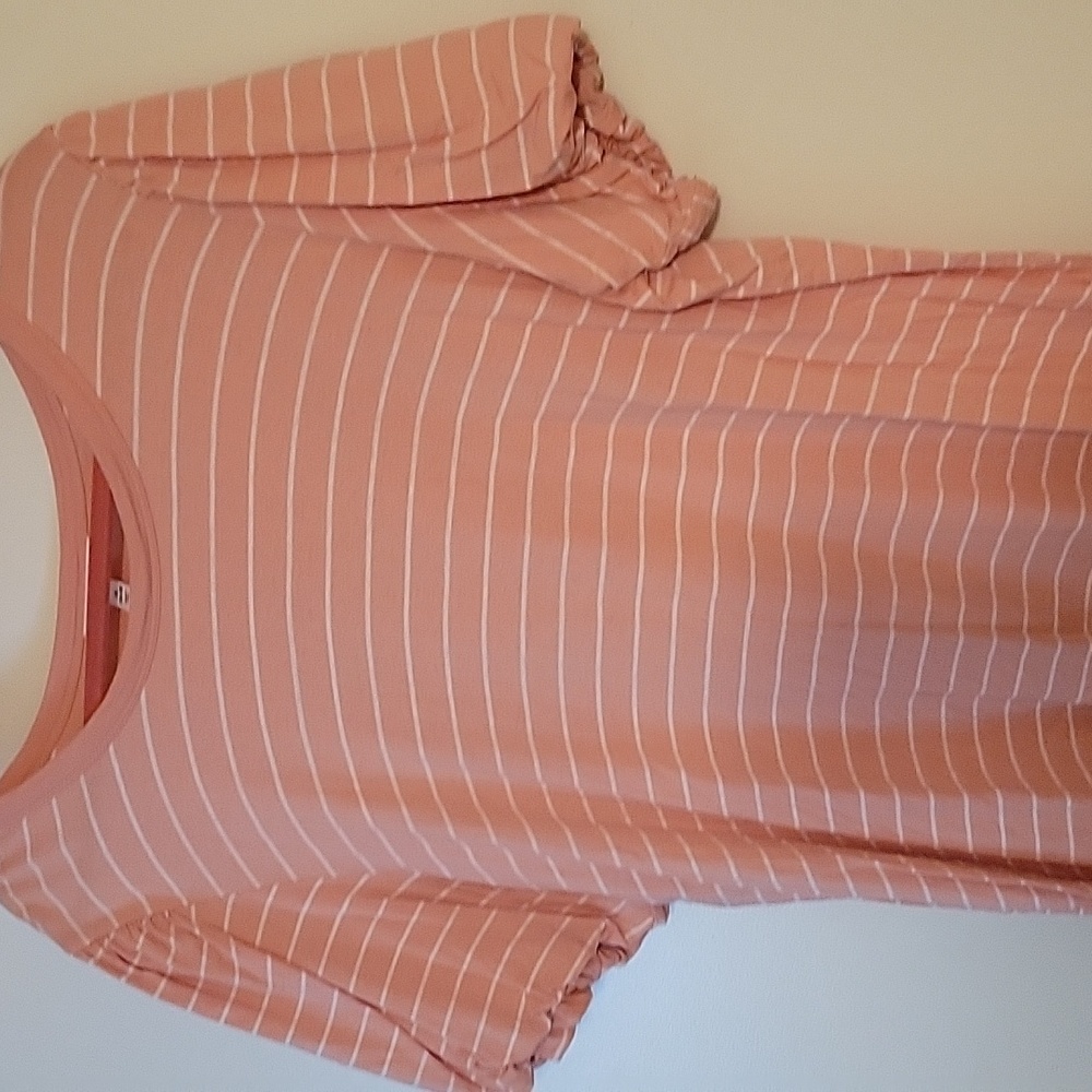 Womens cotton short sleeve top